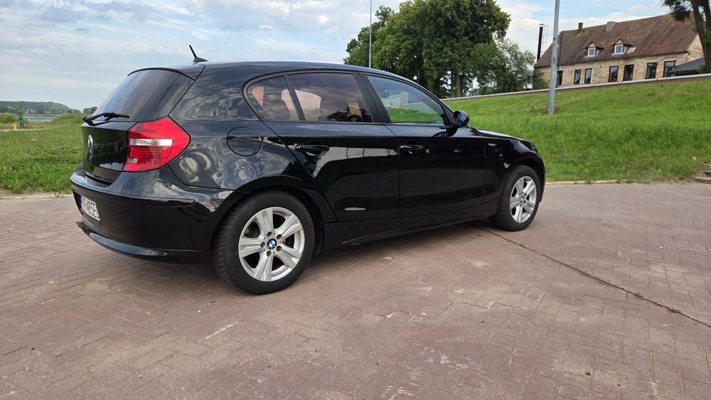 Sprzedam BMW E87 Seria 1  118d 143km