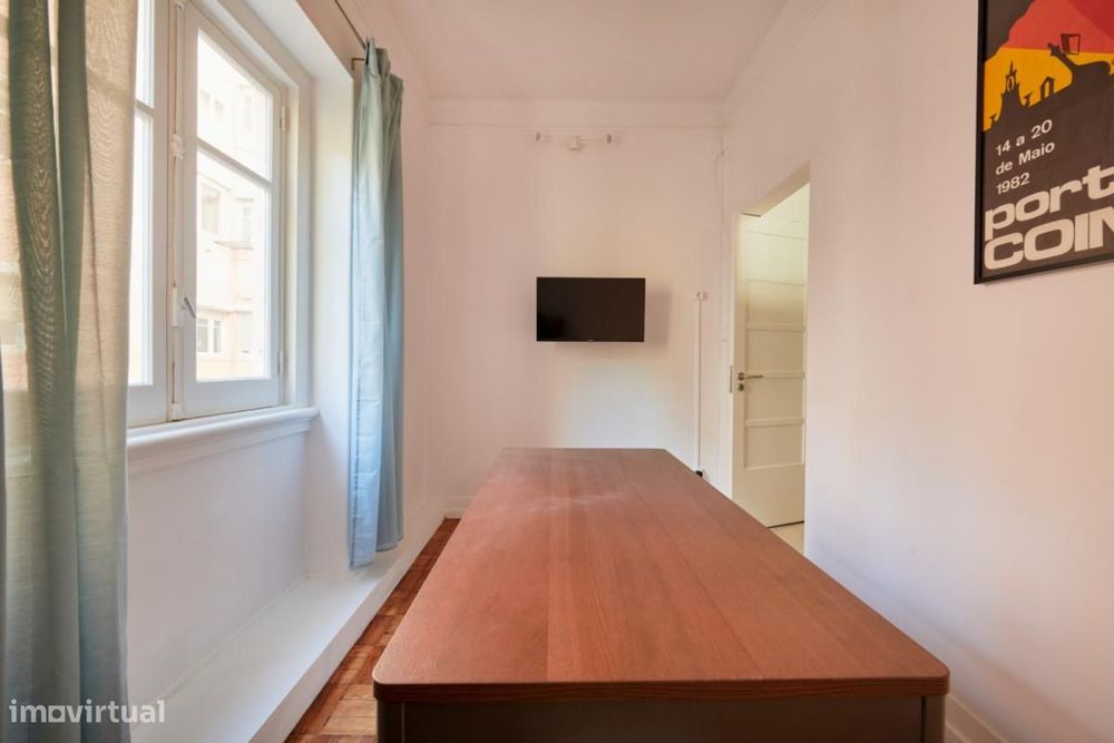 Quarto - localizado em Marquês de Pombal Lisbon