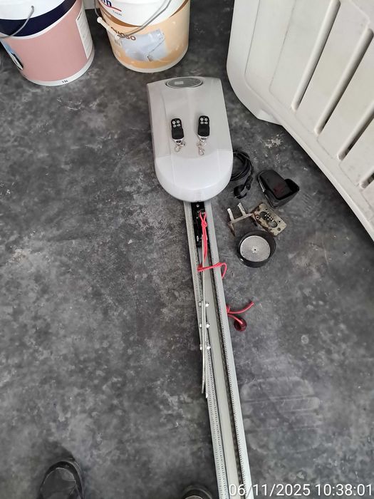 Motor portao seccionado