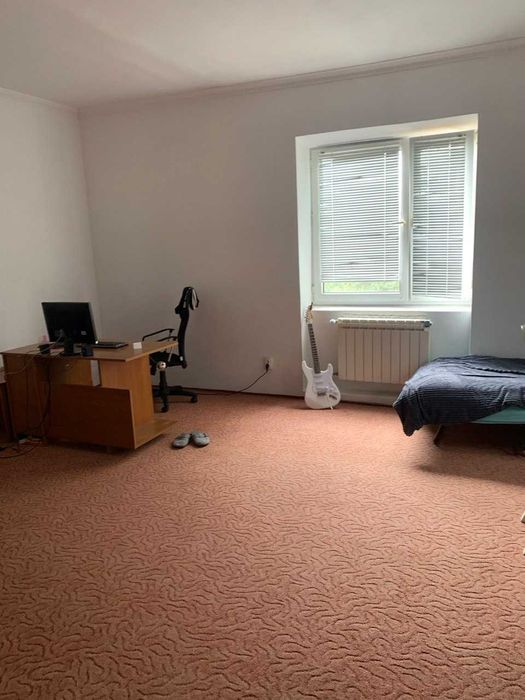 Продажа Житлового будинка  327 кв.м в м. Чернівцях + Київ