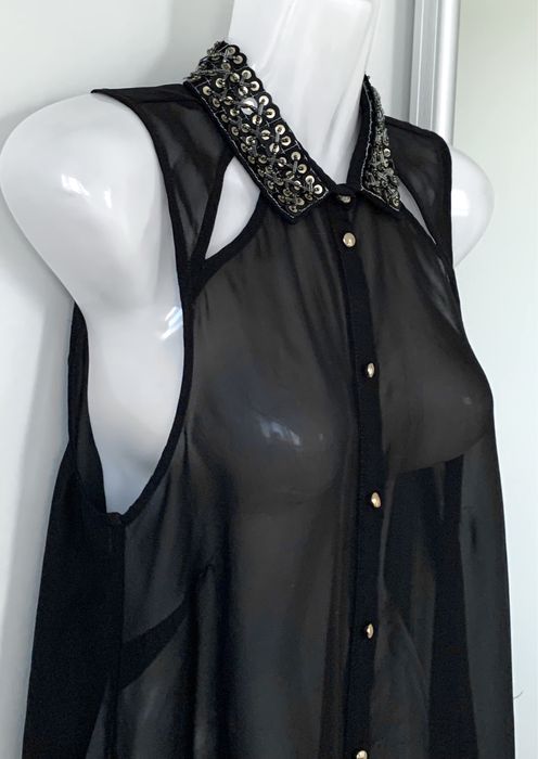 Przezroczysta bluzeczka z cekinowym kołnierzem Atmosphere S