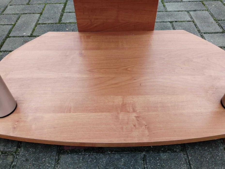 Stolik pod telewizor