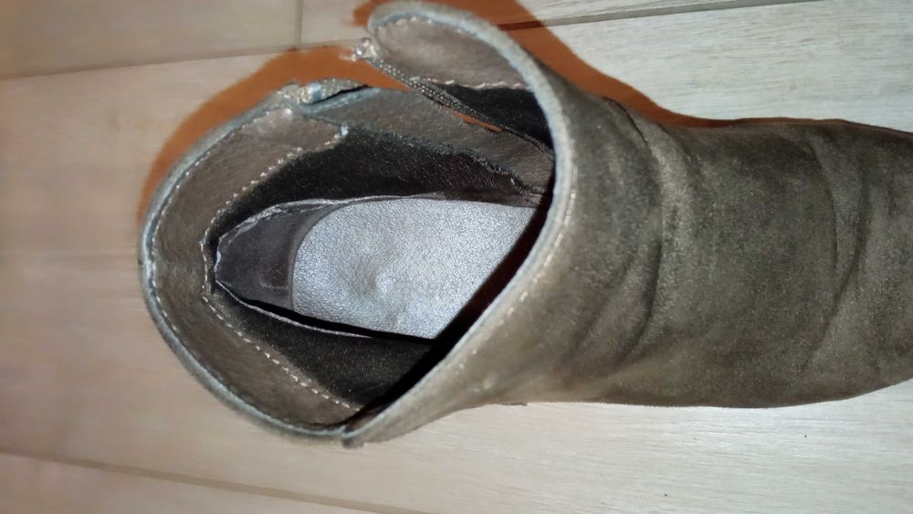 Botki w kolorze khaki