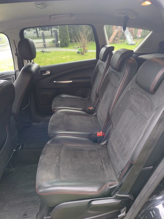 Ford S-Max 7 osób uszkodzony