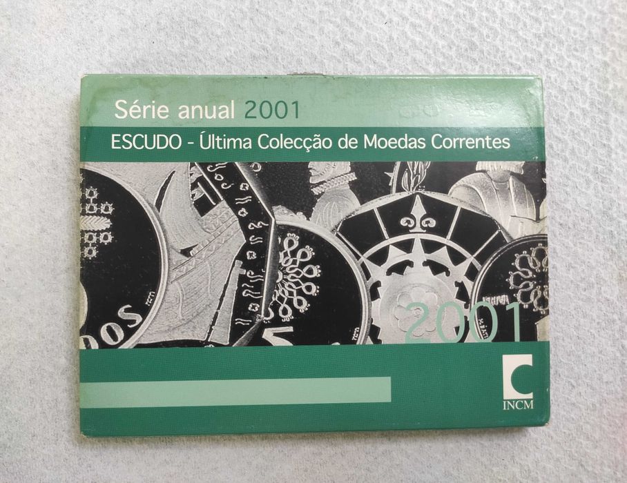 Moedas Escudos em carteira PROOF 2001
