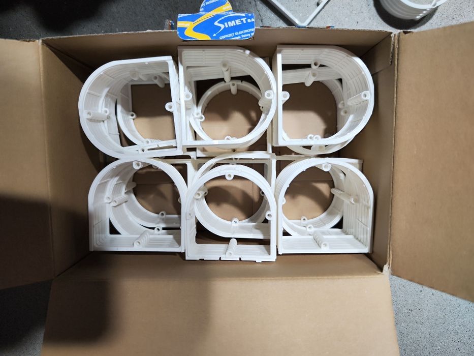 pierścień dystansowy PDM60W PDM60Z Simet- dystanse do puszek Multiwall