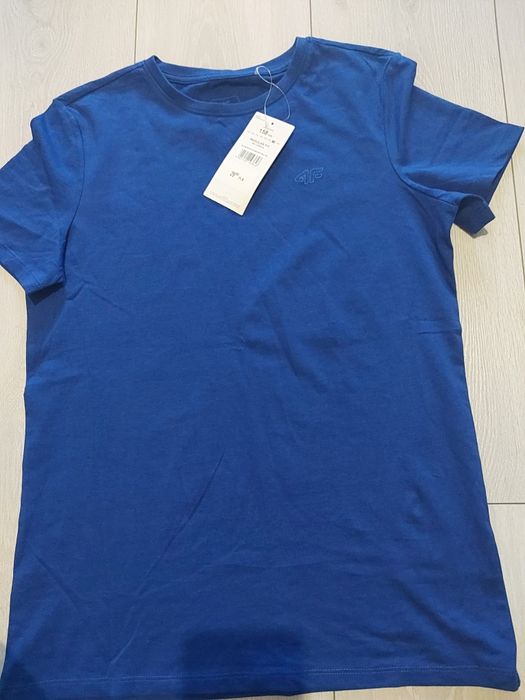 Nowy T-shirt  4F