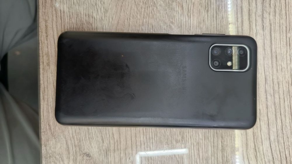 Samsung m 51 6/128 6000mah