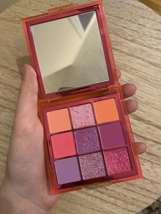 Paletka neon Huda Beauty