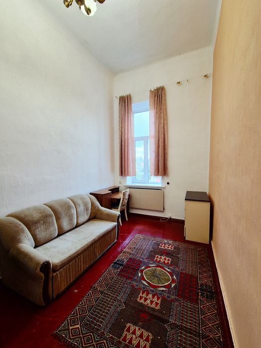 2 Кімнатна.Центр Вул.Преображенська  Біля Макдональдс.