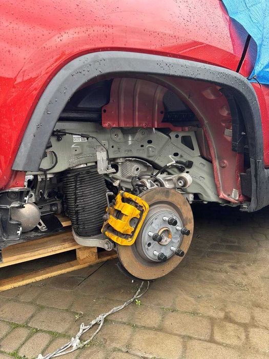 Задня ходова Rivian R1T