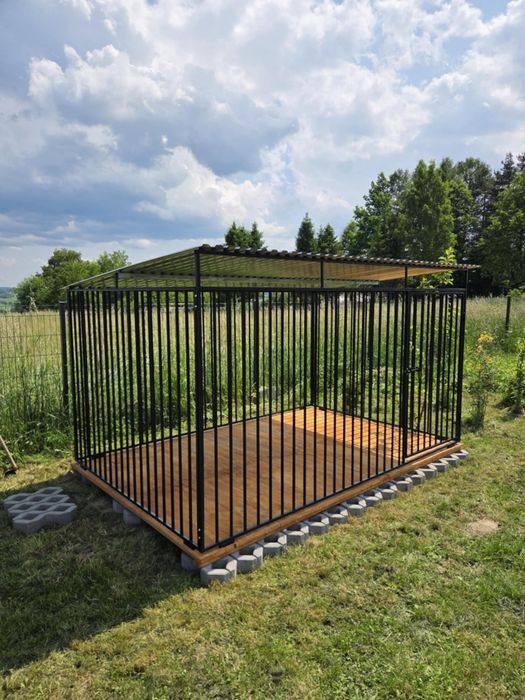 Kojec dla psa. Szybkie terminy realizacji.