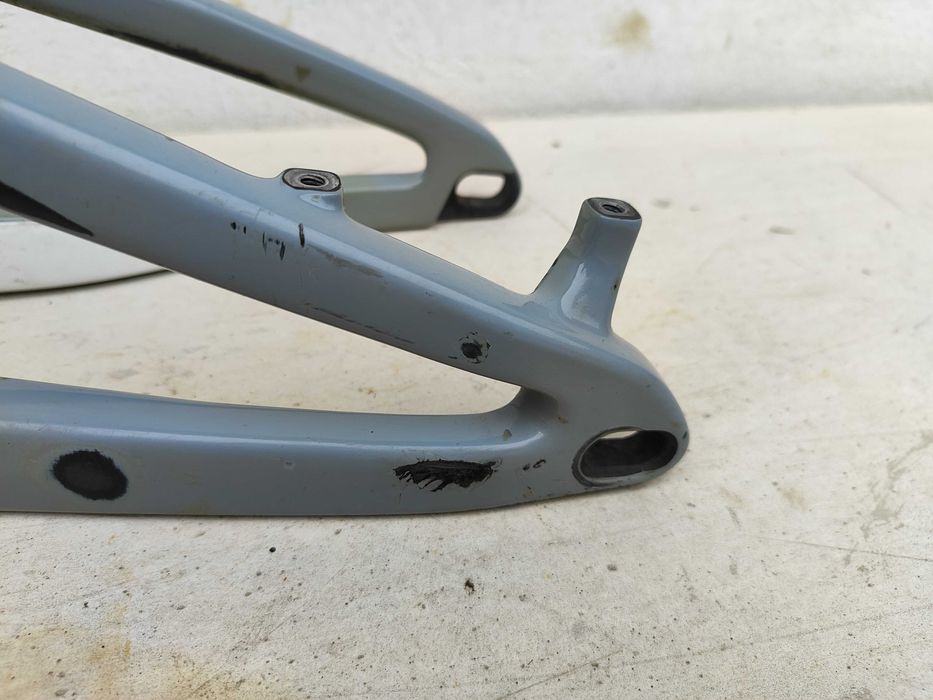 wahacz do ramy SANTA CRUZ V10 CC carbon 29er rocznik 2019