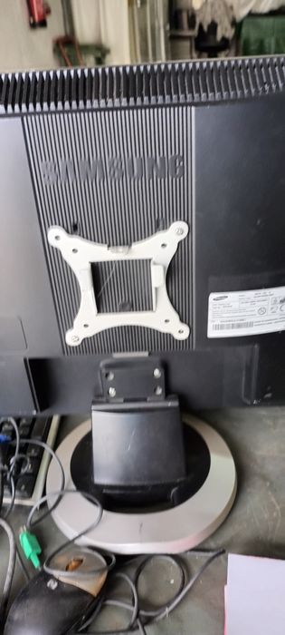 Material informático diverso