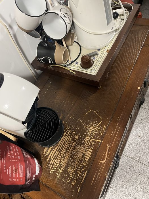 Movel rustico de madeira