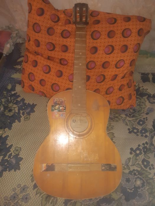 Продам гітару 6-струна