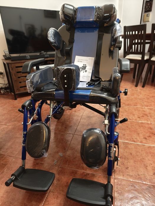 Cadeira de Rodas Neurológica NOVA
