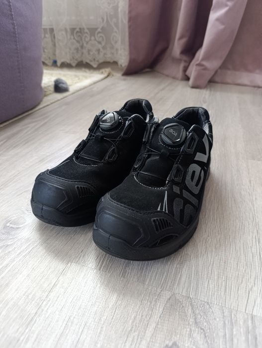 Safety shoes sievi viper 3