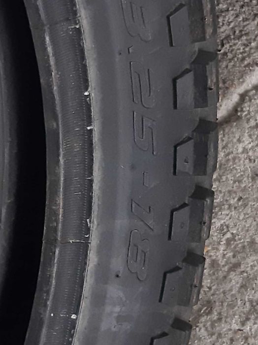 Pneus para moto ou ciclomotor