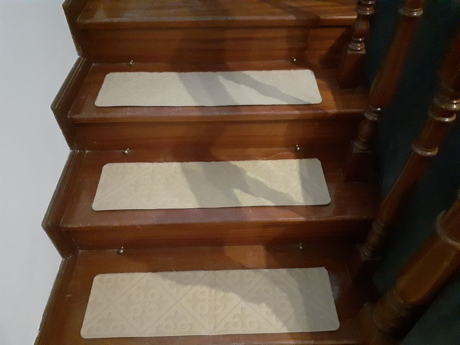 Tapetes P/escadaria de Madeira antiderrapantes