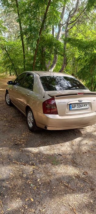 Kia cerato 2006 год