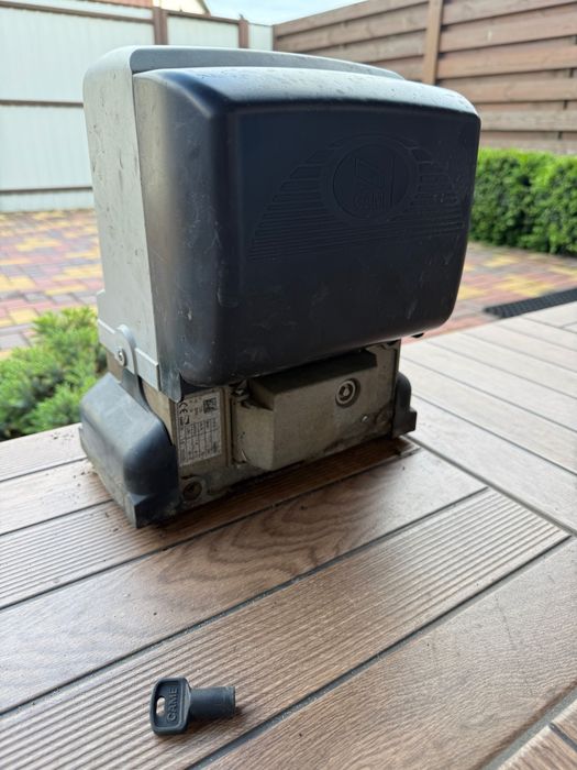 Продам привод для відкатних воріт CAME BX-78