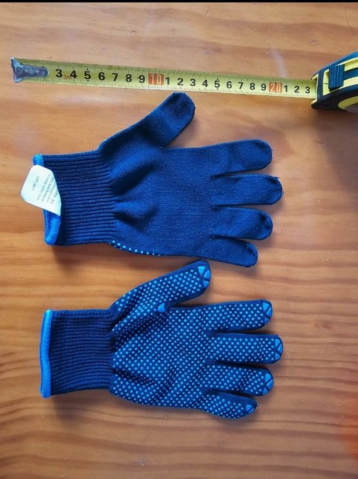 Luvas azuis pequenas