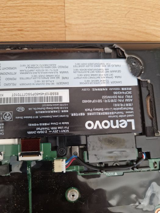 Вмикається i7 7th gen Запчастини до ноутбука Lenovo t470s i7 7th gen Дивіться всі фото материнка