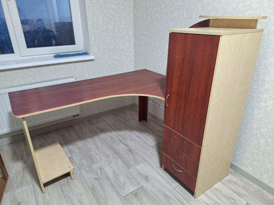 Компьютерный стол
