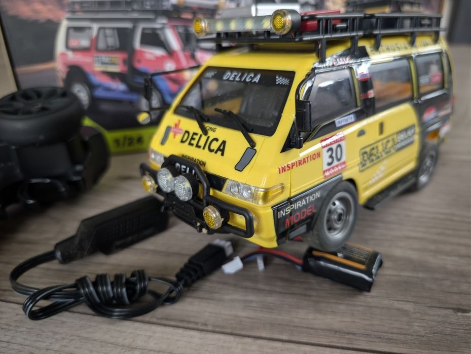 Model RC 1/24 JXC5813B Delica 4x4, RTR