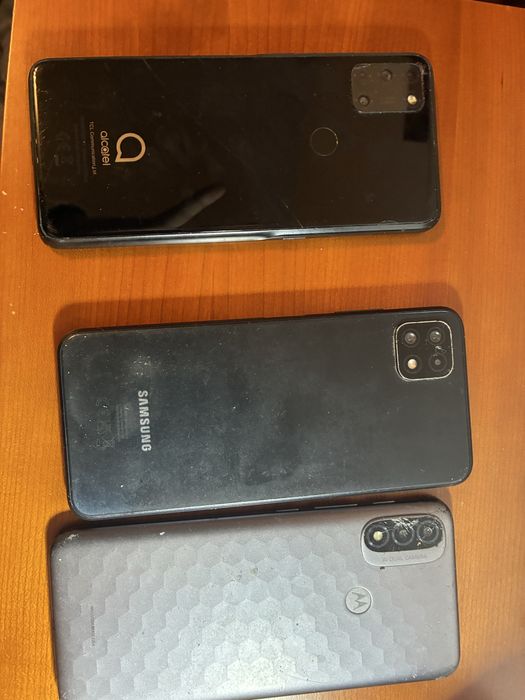 3 telemoveis para pecas