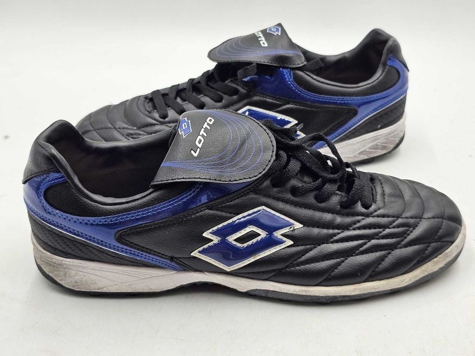 Lotto buty piłkarskie korki turfy r. 46