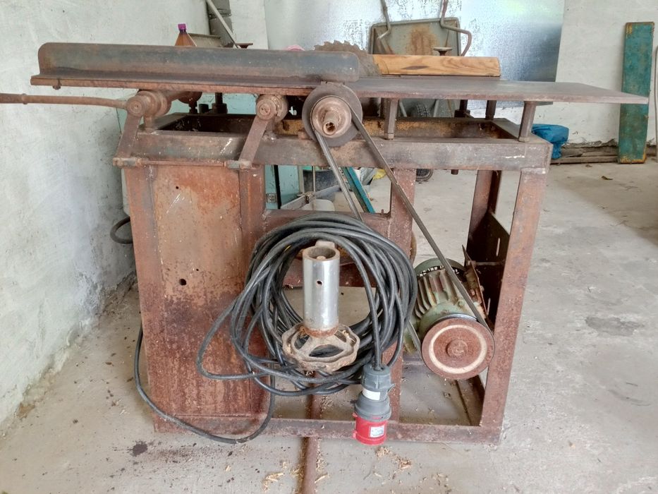 Циркулярна пила з фуганком