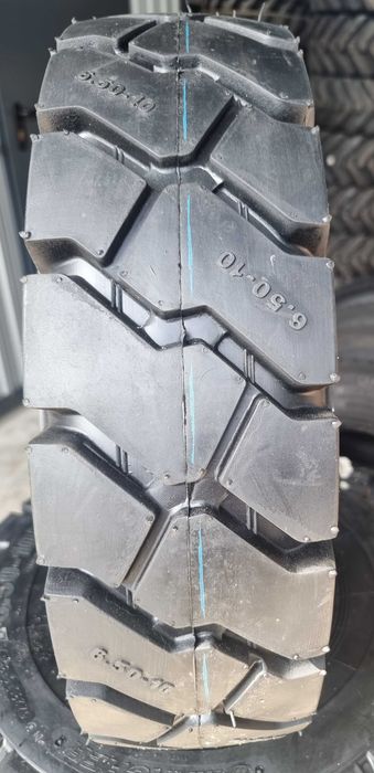NOWE opony 6.50-10 Roadhiker z dętką i ochraniaczem - cena BRUTTO