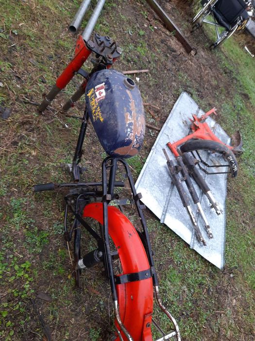 WSK 125 rama komar części