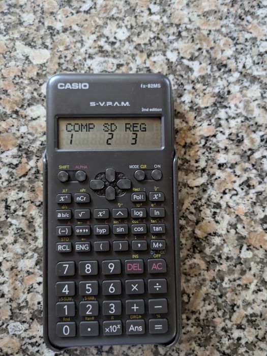 Calculadora casio científica FX82MC