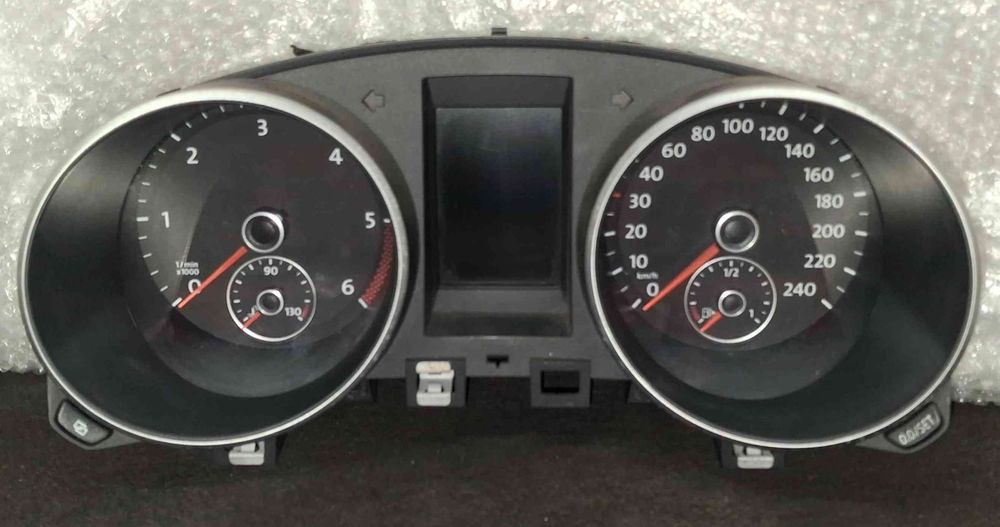 Quadrante / Painel de Instrumentos 5K0920870E - VW GOLF VI