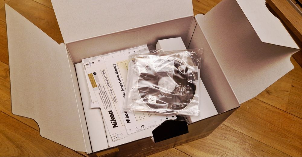 Karton pudełko po Nikon D90