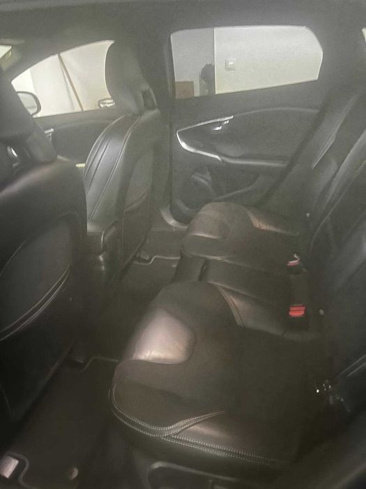 Volvo V40 R desegin