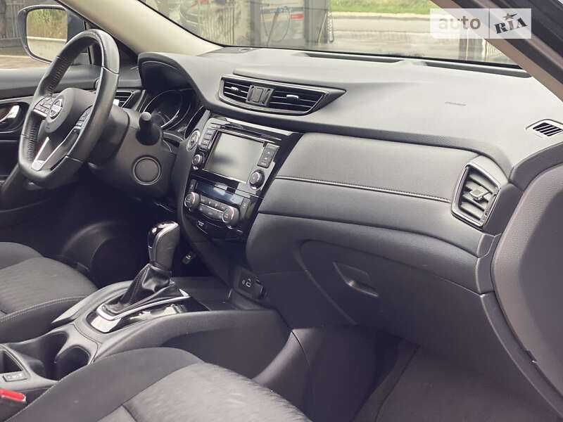 Nissan Rogue, 2018
