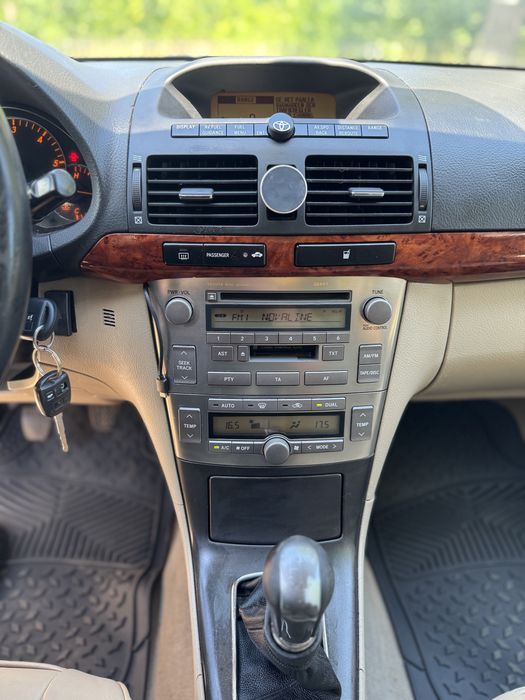 Toyota Avensis 2,0 дизель механика