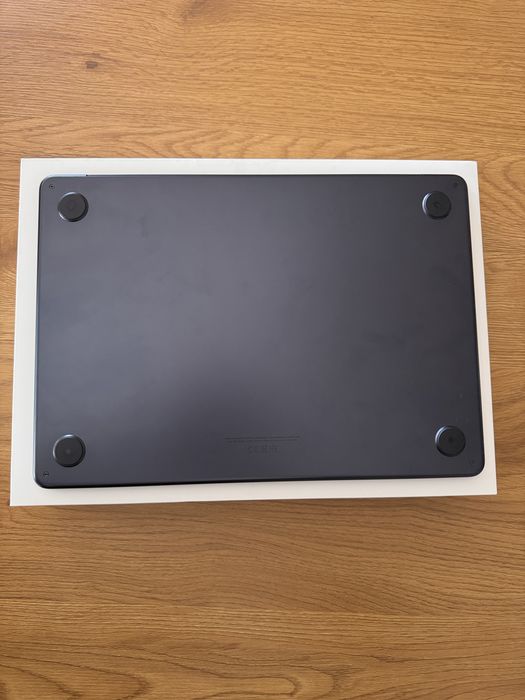 Macbook Air M2 8GB 256SSD