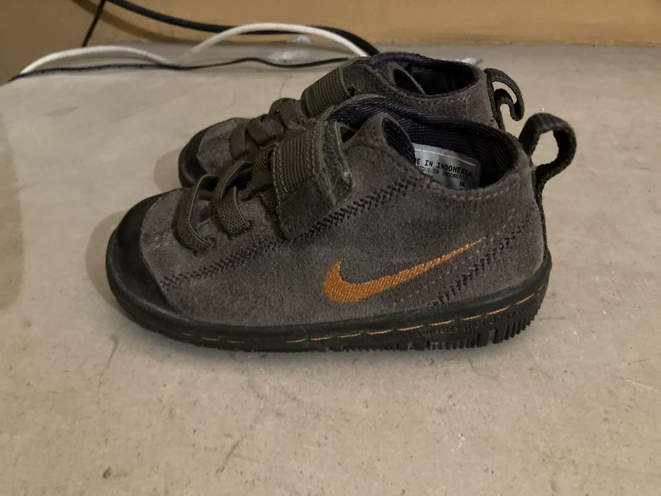 Ténis da Nike de criança n 21 em bom estado