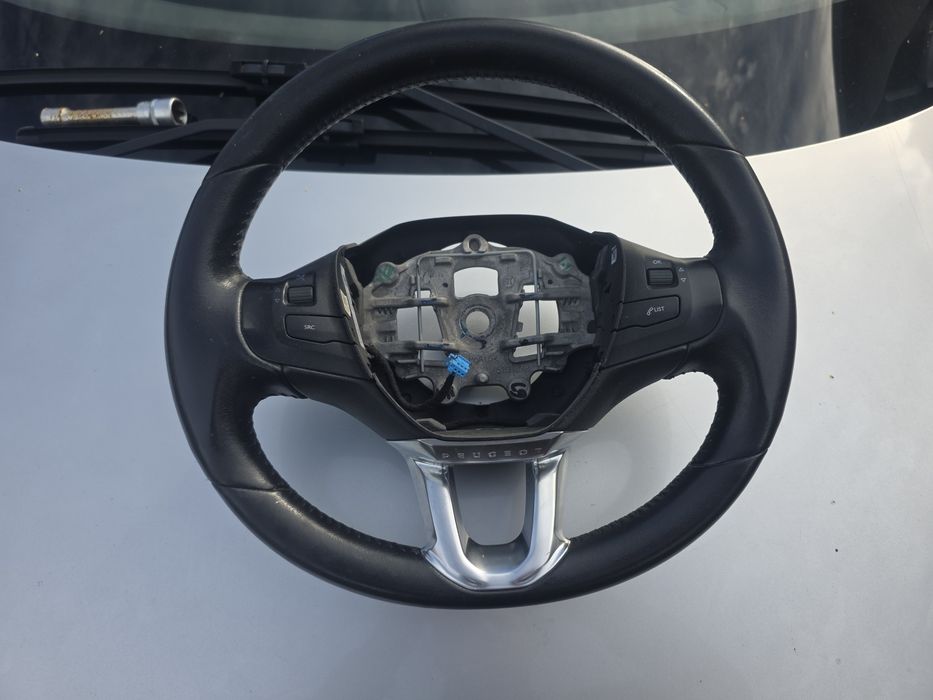 Peugeot 2008 208 Kierownica