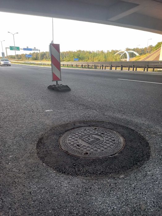 Asfaltowanie naprawa nawierzchni łatanie dziur regulacja studni włazów
