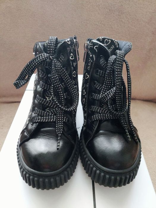 Демісезонні, шкіряні черевики на дівчинку, 31р.