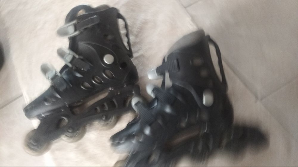 Łyżworolki            .