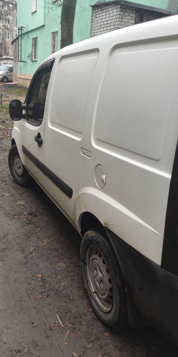 Малогабаритные перевозки фургоном Fiat Doblo Combi