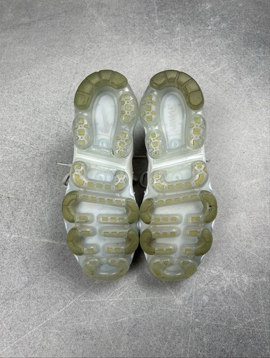 Nike Air Vapormax Plus (26 cm) кросівки оригінал білі 924453-100