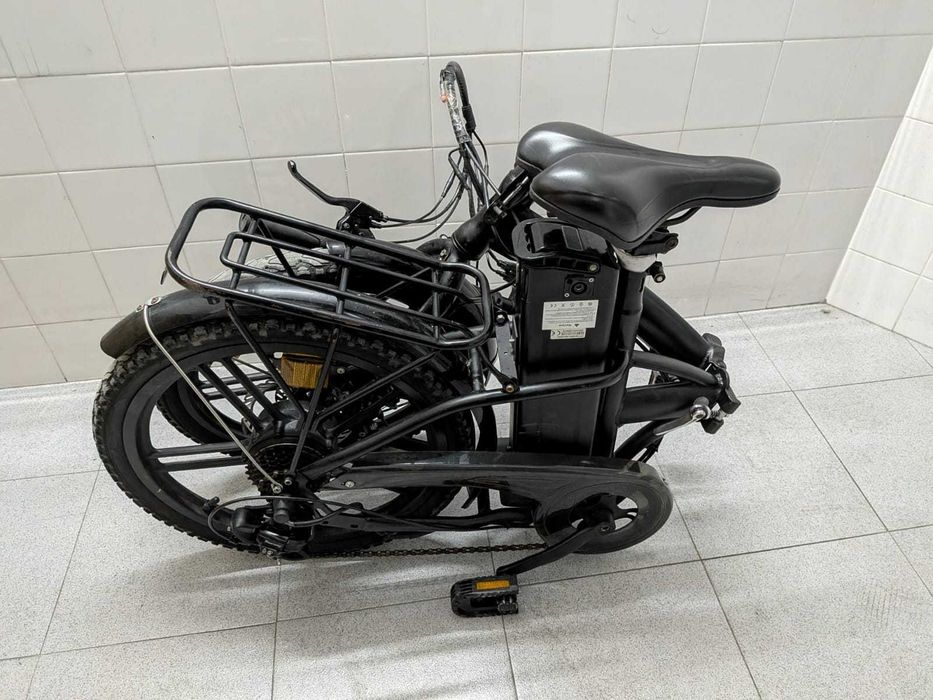 Bicicleta elétrica dobrável